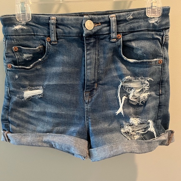 American Eagle Women’s Shorts - Picture 2 of 4